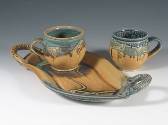 Handled Tray & Mugs