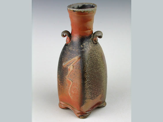 Footed Bottle